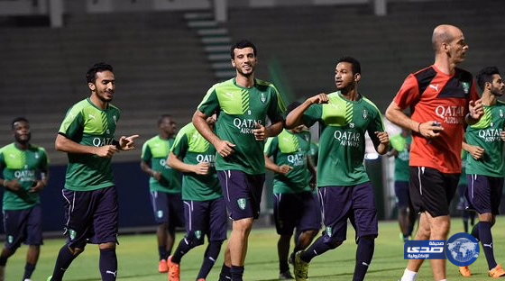 الأهلي يجري تدريباته بعد لقاء الطائي