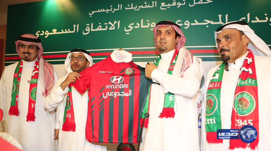 هيونداي المجدوعي تسلم الاتفاق 17 سيارة