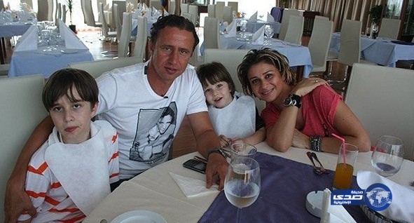 زوجة مدرب هلالي سابق:سانمارتين لم يحصل على رواتبه منذ شهور