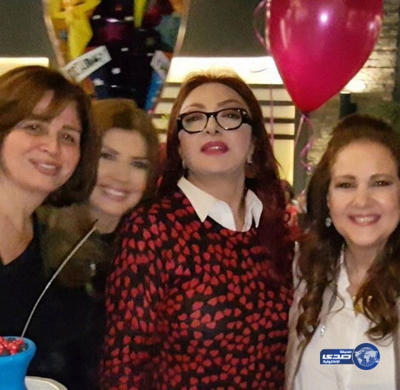 دلال عبد العزيز تحتفل بعيد ميلادها ..