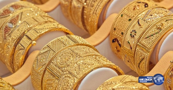 الذهب يتجه لأفضل شهر في عام بعد بيانات أمريكية مخيبة