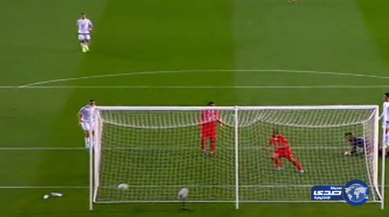 بالفيديو .. الجمهور الجزائري ينفجر فرحا لهدف فلسطين في شباك منتخبهم