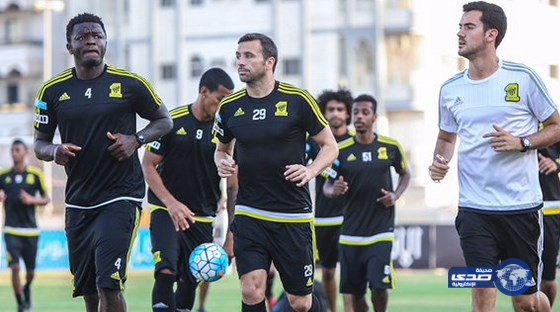 الاتحاد يغلق تدريباته استعداداً للقادسية