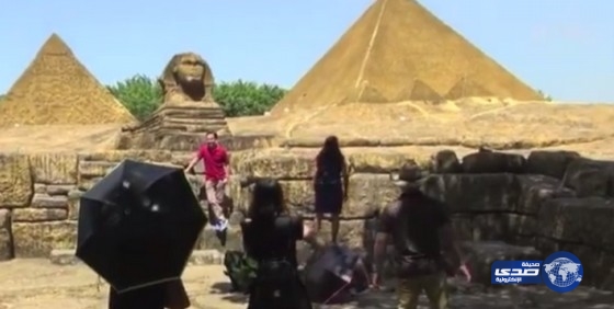 بالفيديو.. الصين تخطف السياح من مصر بأهرامات مقلدة