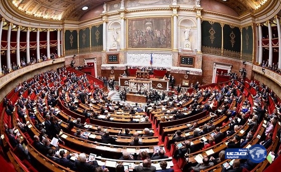 البرلمان الفرنسي يصوت لصالح إسقاط الجنسية عن الإرهابيين