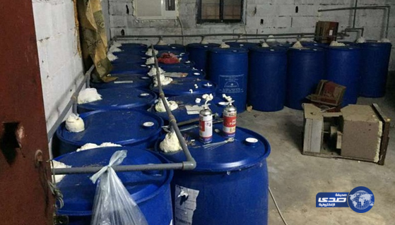 “الأمر بالمعروف” تضبط 34 ألف لتر من الخمر في الطائف