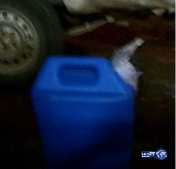 ضبط عدد من المخالفين وكميات من المسكر ومطلوبين بابوعريش(صور)