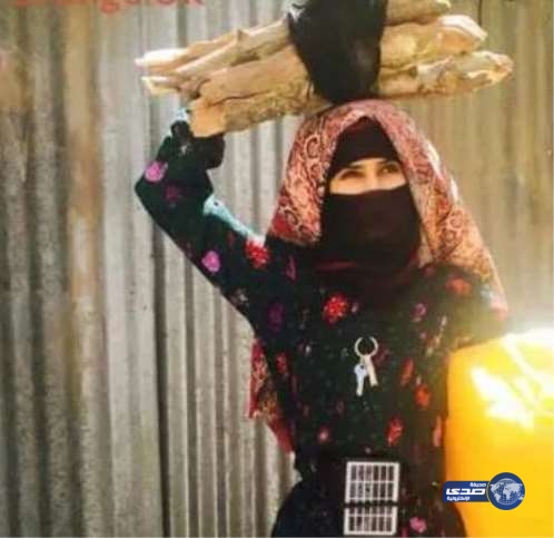 شابة يمنية تشعل مواقع التواصل الاجتماعي