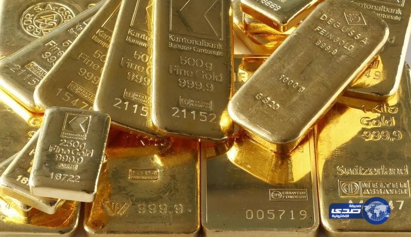 الذهب يرتفع ويقلص مكاسبه مع تعافي الدولار