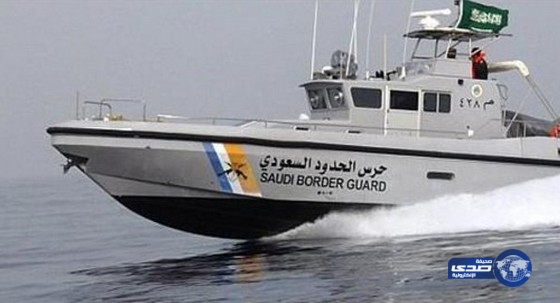 حرس الحدود بمنطقة مكة المكرمة يخلي مريضاً من على سفينة في مياه البحر الأحمر