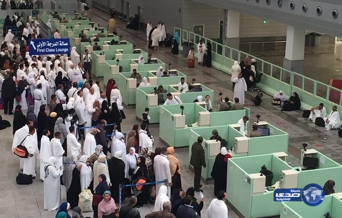 مطار المؤسس يستقبل ويودع 2.9 مليون معتمر منذ منتصف صفر