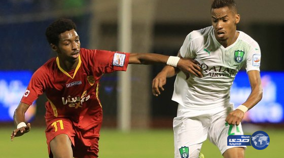 السومة يعيد الأهلي للصدارة بثنائية في شباك القادسية