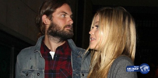 الممثل دي كابريو تسبب بإنفصال مذيعة إيرلندية عن صديقها بسبب قضائها ليلة معه