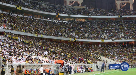 “جوال” المراقب يهدد الاتحاديين