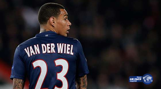 سان جرمان يغرم فان در فيل لمشادته مع إبراهيموفيتش