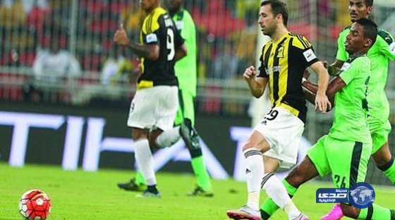 استعدادات مكثفة في معسكري الأهلي والاتحاد قبل الديربي