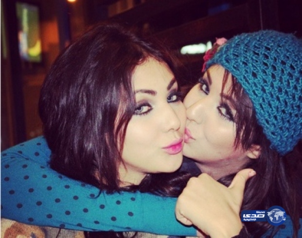بالصور.. ابتسام تسكت تكشف عن صور شقيقتها… فمن الأجمل؟