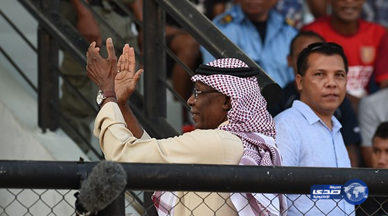 رئيس اتحاد الكرة يزور معسكر المنتخب