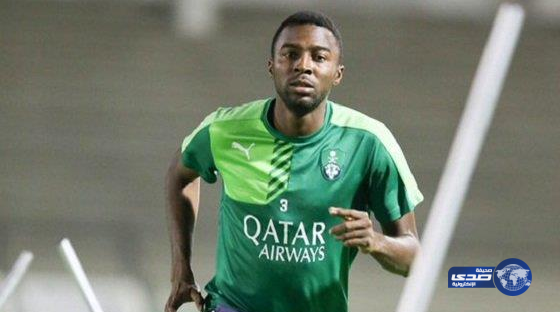 الأهلي يعلق مفاوضات التجديد للثلاثي