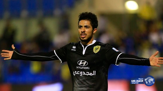 الشباب يخطف باهبري الخليج من الهلال