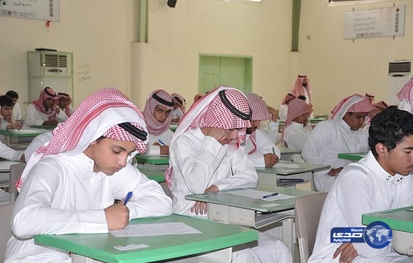 تطبيق اختبارات «الأسئلة المركزية» في المرحلة المتوسطة بمدارس الشرقية