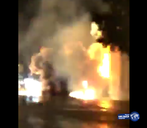 بالفيديو:انفجار محول كهرباء بحي الفاخريه ببريدة