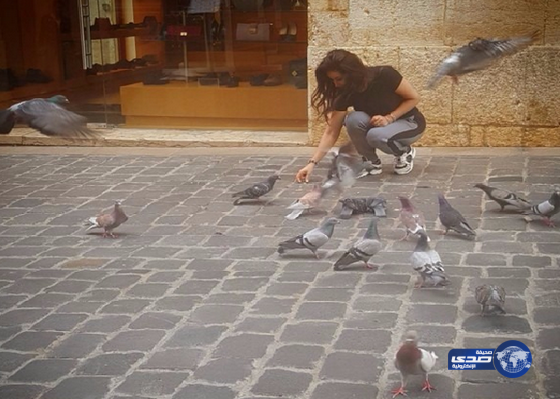 لجين عمران تربي حمام!..