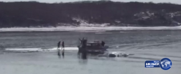 بالفيديو.. مراهقتان تخاطران بحياتهما في سبيل التقاط سيلفي مميز