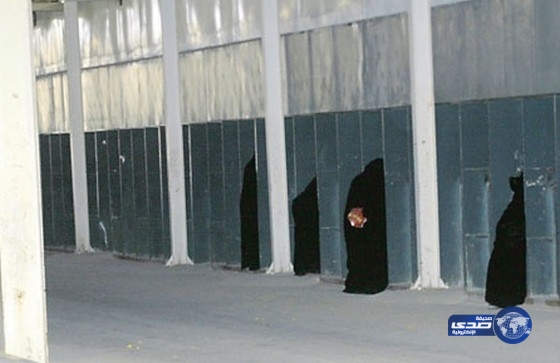 الحكم على معلمة بالسجن ابتزت زميلاتها بالصور