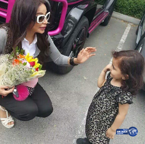 أصغر معجبي لجين عمران..