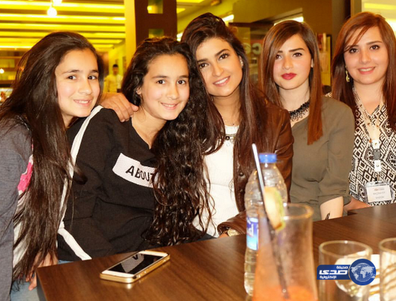 علا الفارس مع بنات خالتها..