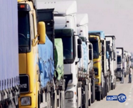 الجمارك تمنع دخول الشاحنات التي لا تملك حواجز حماية