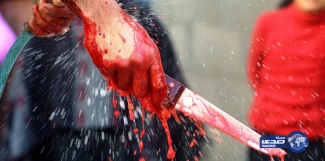 ذبح زوجته وطفليه