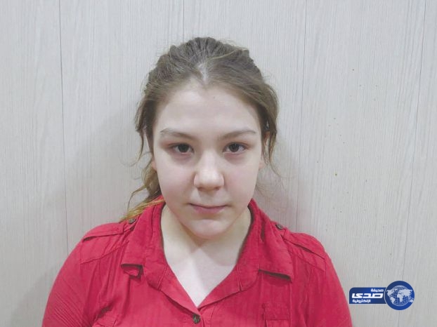 بالفيديو.. مراهقة سويدية محررة تروي “جحيم العيش لدى داعش”