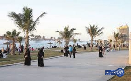 مواطنون يبدون انزعاجهم: سوريون يثيرون المتنزهين ويزعجون العائلات بكورنيش جدة