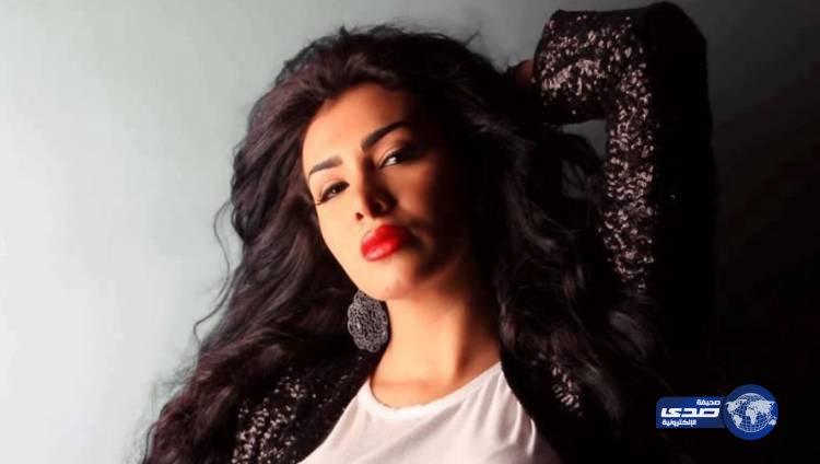 بالفيديو.. لحظة اعتداء “ميرهان حسين” على ضباط الشرطة