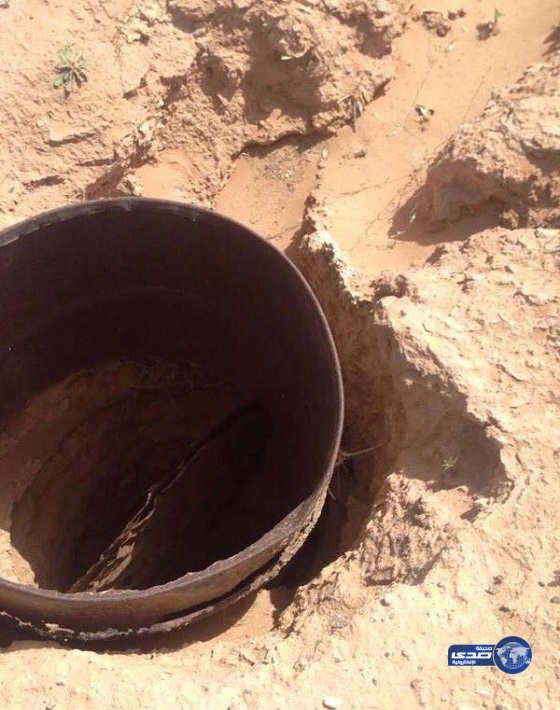 بالصور : مواطن يوصد “آبار إرتوازية” بـ “القويعية”