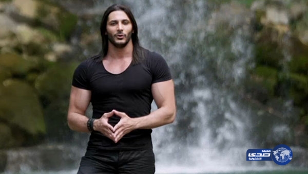 بالفيديو: سقوط أحمد البايض من ارتفاع شاهق أثناء تنفيذه إحدى المجازفات