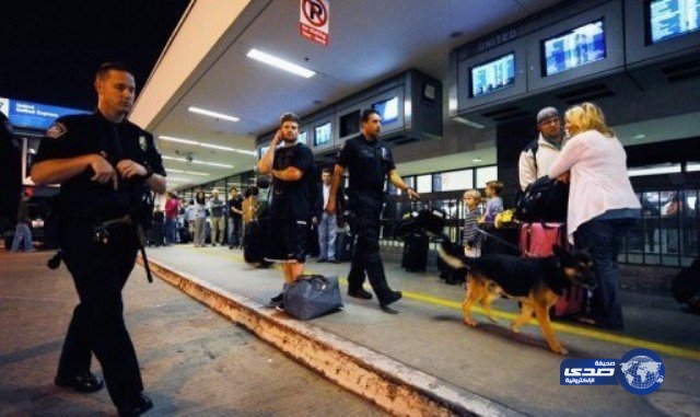 مضيفة طيران تهرب من مطار لوس أنجلس قبل اكتشاف تهريبها الكوكايين