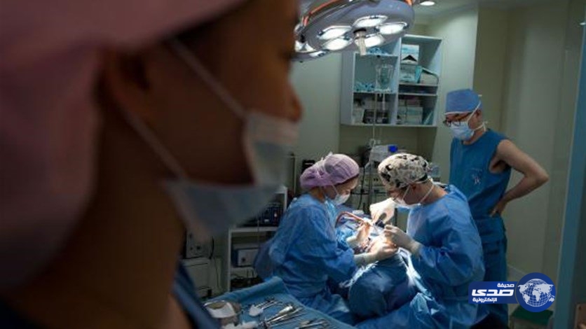 امرأة تصاب بهوس السرقة بعد خضوعها لعمليات تجميل