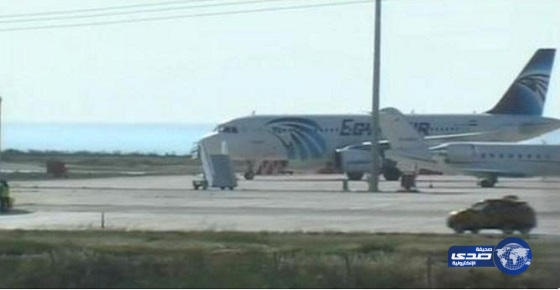 الرئيس القبرصي: خطف الطائرة المصرية “لا علاقة له بالارهاب”