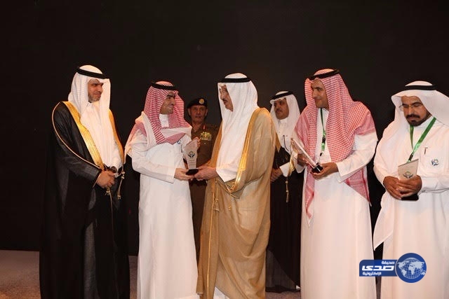 شركات ومؤسسات تساهم بـ 850 ألف ريال و27 حافلة نقل للطلاب والطالبات