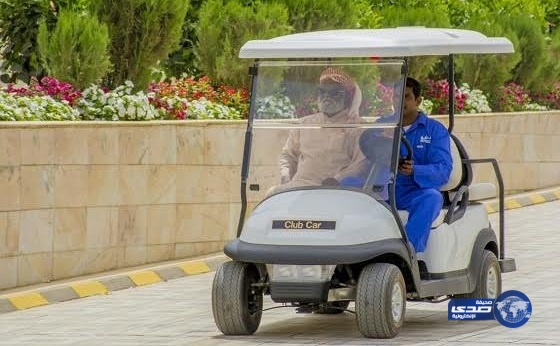مستشفى الملك خالد بنجران يوفر عربات جولف لنقل المرضى‎