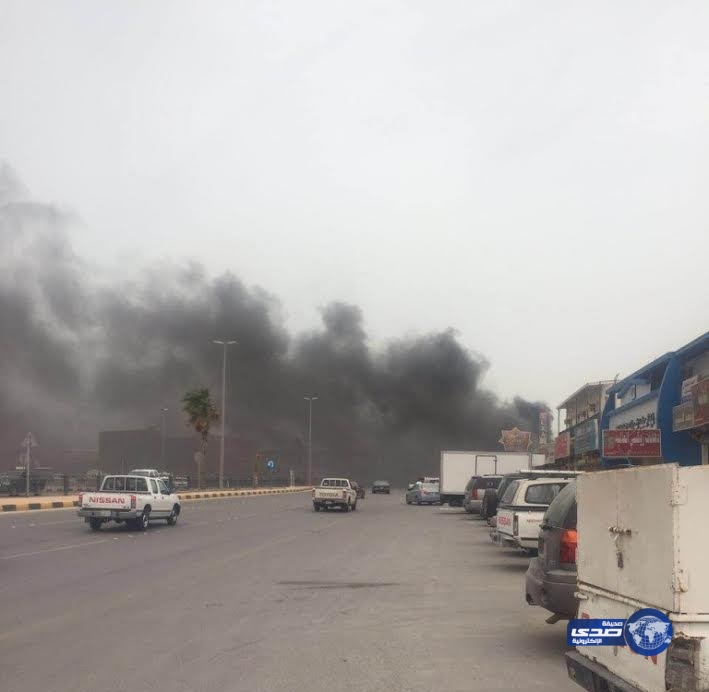 إخماد حريق نشب في مصنع للأسفنج بالخفجي