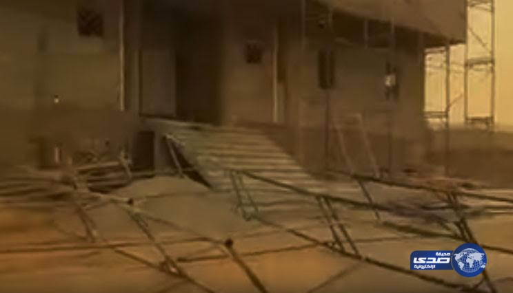 بالفيديو.. سقوط سقالة وإصابة عامل‎