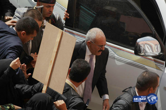 “صالح” يظهر وسط متظاهرين بصنعاء‎