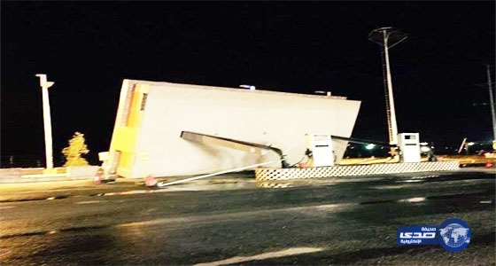 سقوط سقف محطة وقود بالقويعية