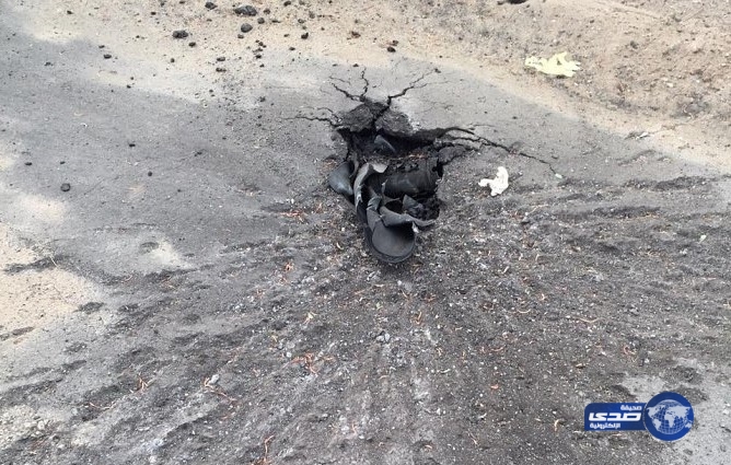 تضرر منزل و3 سيارات اثر سقوط مقذوف عسكري علي الطوال