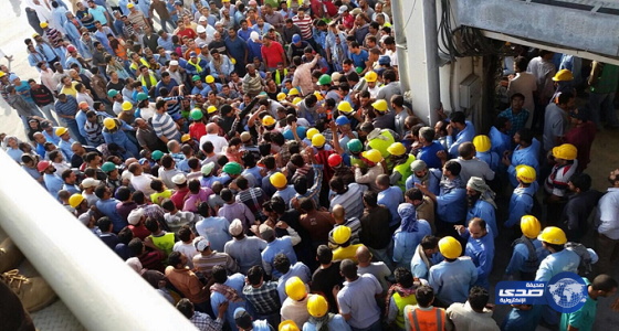 “بن لادن” تنهي عقود 50 ألف عامل وتمنحهم “خروج نهائي”