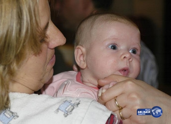 فتاة في عمر 23 سنة تصبح أصغر جدة في العالم!